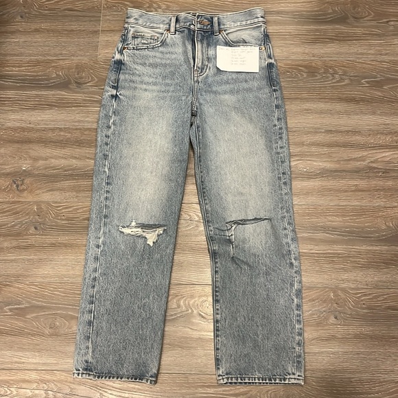 Express Straight Ankle Light Wash Jeans - Picture 4 of 6